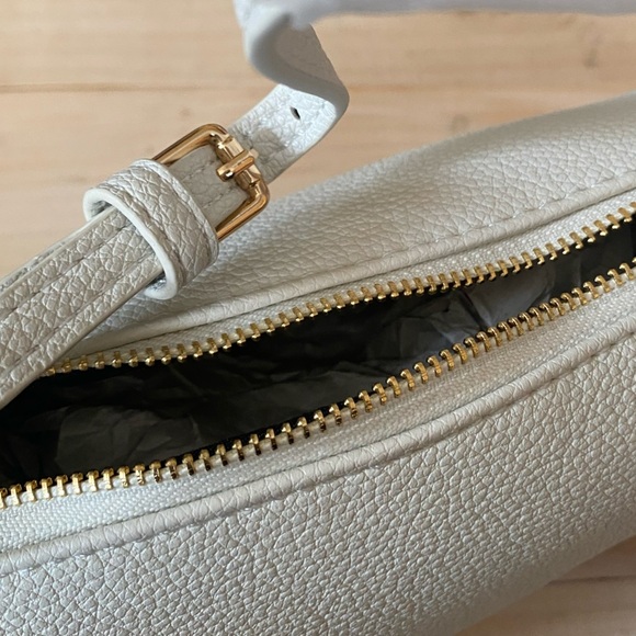 Commense Cream Mini Barrel Bag Purse Women’s Handbag NEW - Picture 5 of 12